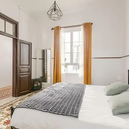 Colonial-style House In *